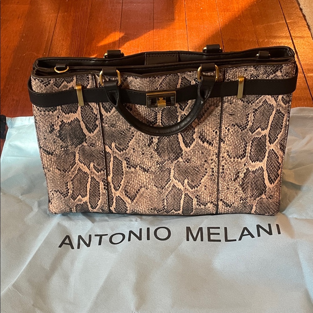 NWT Antonio Melani Black and Cream Leather Snake Print Handbag
